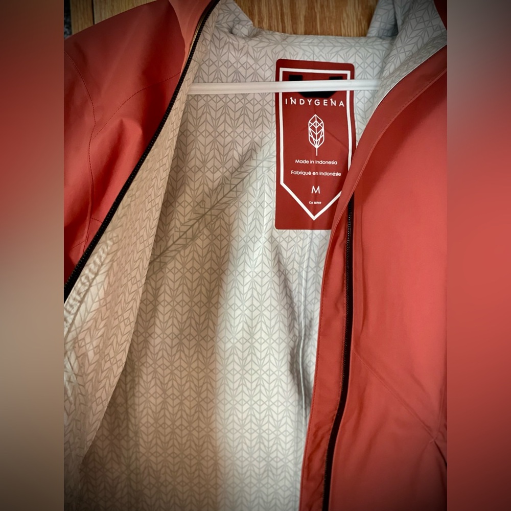 Women's Jacket - Picture 3 of 5